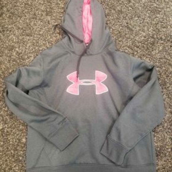 Under Armour Tops - Under Armour Hoodies and shirts